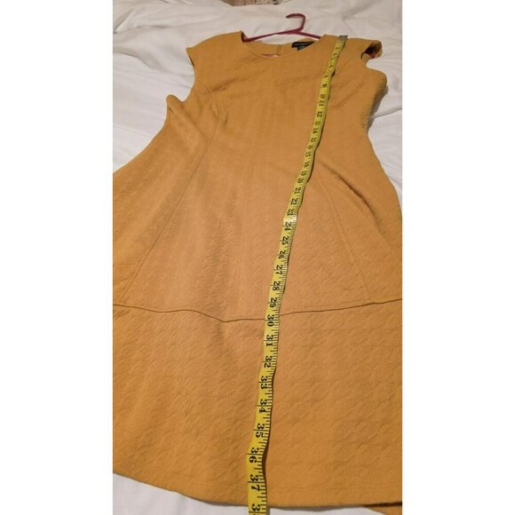 Liz Claiborne Houndstooth Embossed Dress Size 12 Mustard Yellow Office Preppy - Picture 7 of 7